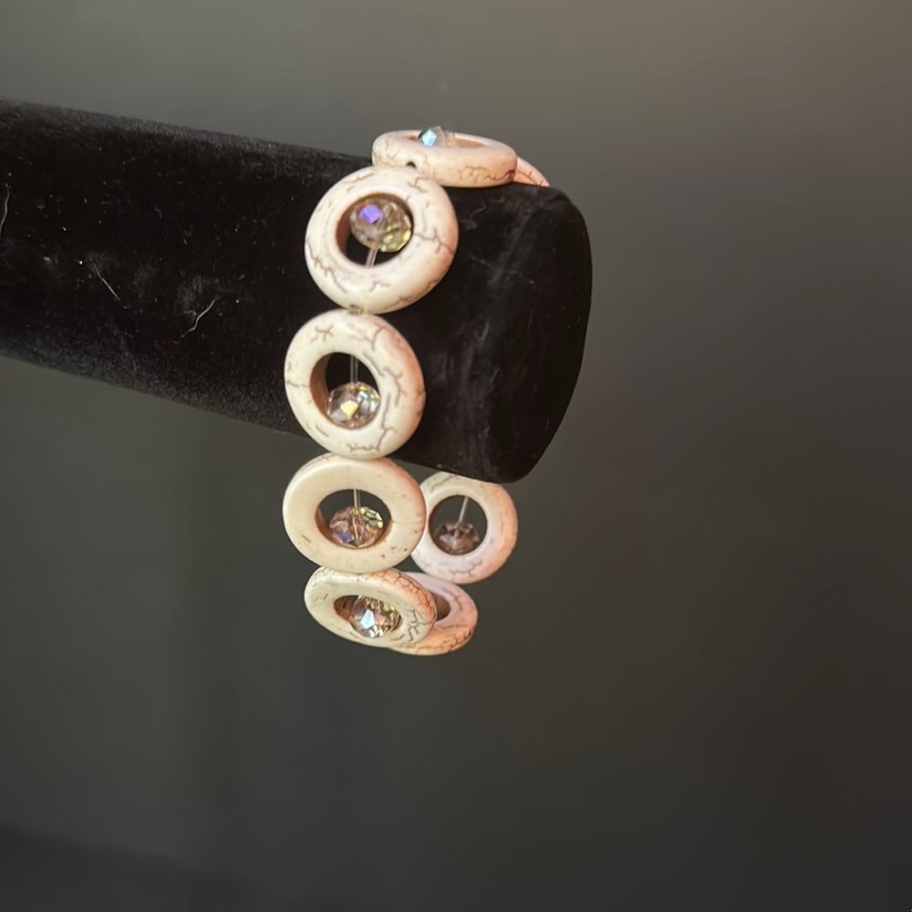 Cute Clay & Crystal bracelet